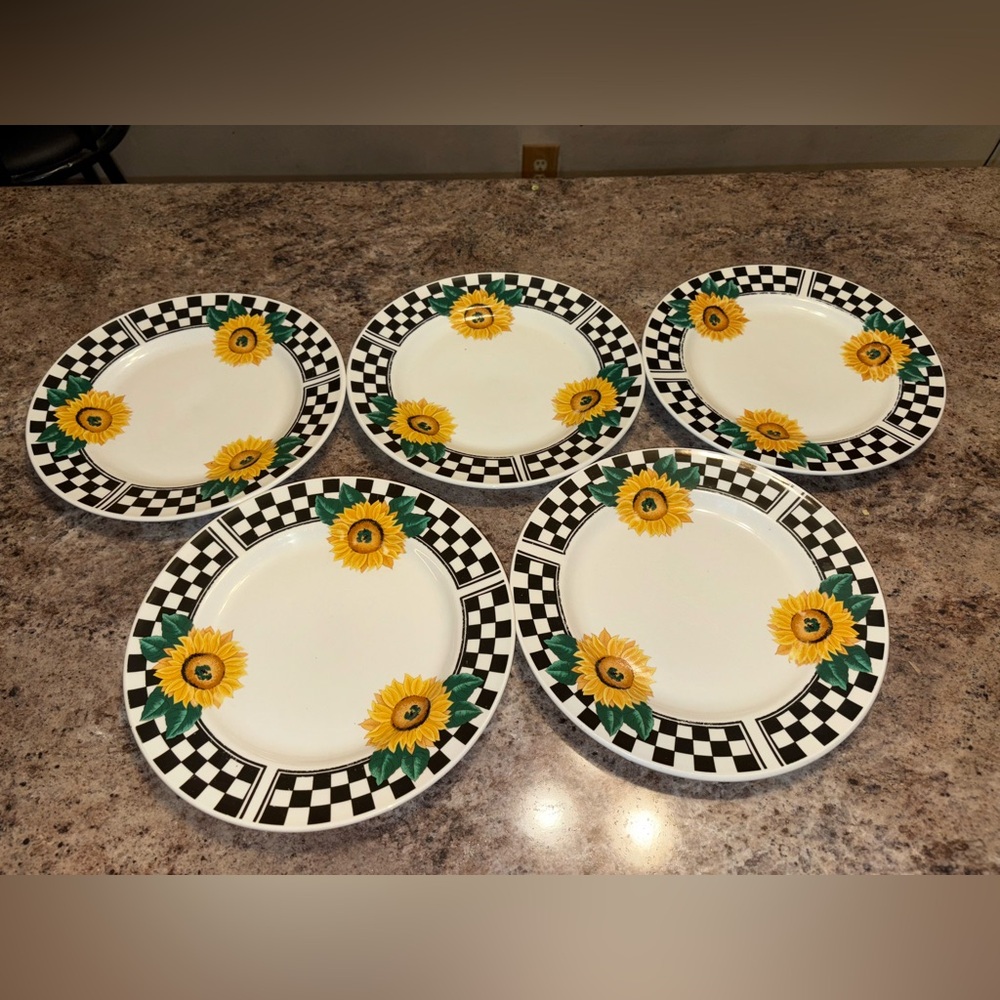 Plates - Picture 2 of 2